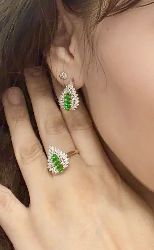 Комплект Luxrai изумруд, бриллиант, желтое золото 585 купить,NaN