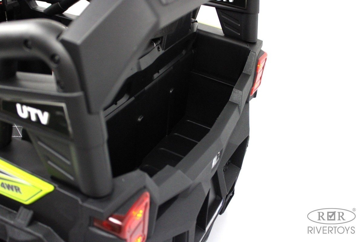 River Toys C111CC зеленый