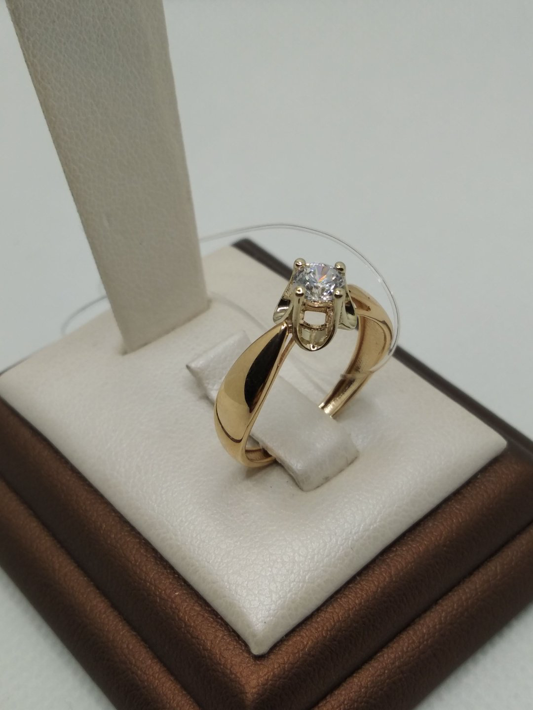 Кольцо NN GOLD NN-82/168 размер 18 вес 1.93 г золото, фианит купить,NaN
