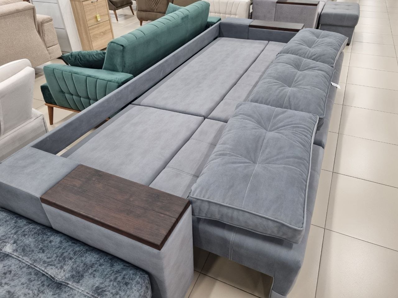 Диван прямой AllMarket Armos, 280х80 см, обивка микровелюр, серый купить,NaN