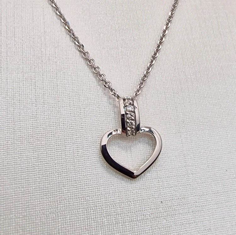 Кулон Deimantas 106086040 0,55гр 0,05ct. купить,NaN