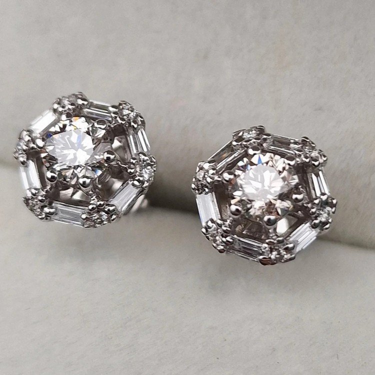 Серьги Deimantas 106082434 5,09гр 1,56ct. купить,NaN