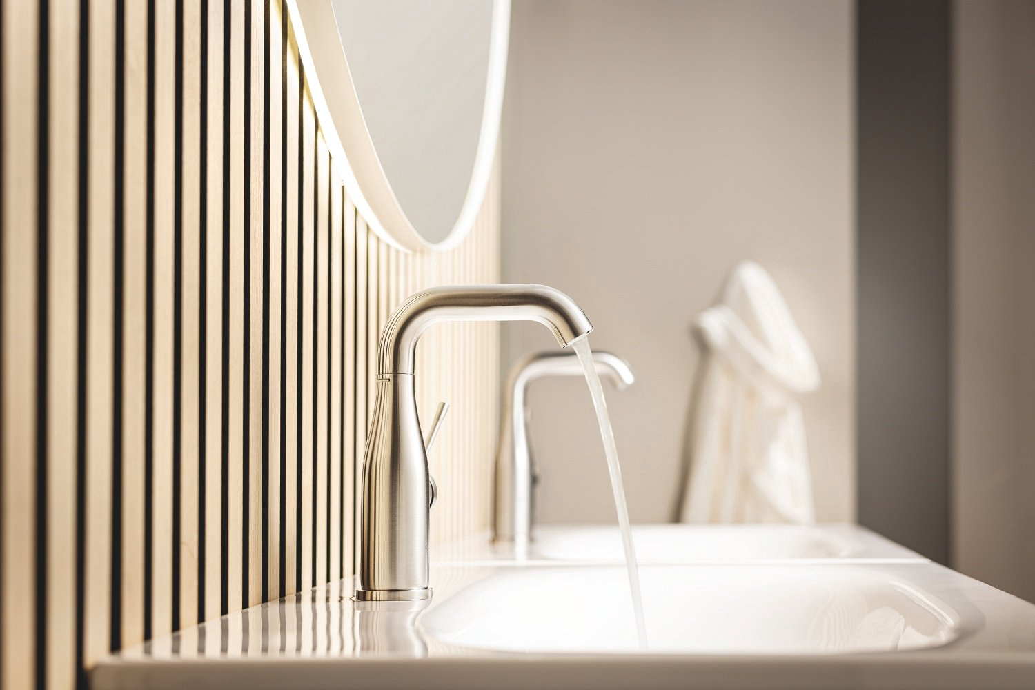 Смеситель для раковины (умывальника) Grohe Essence, комплект купить,NaN