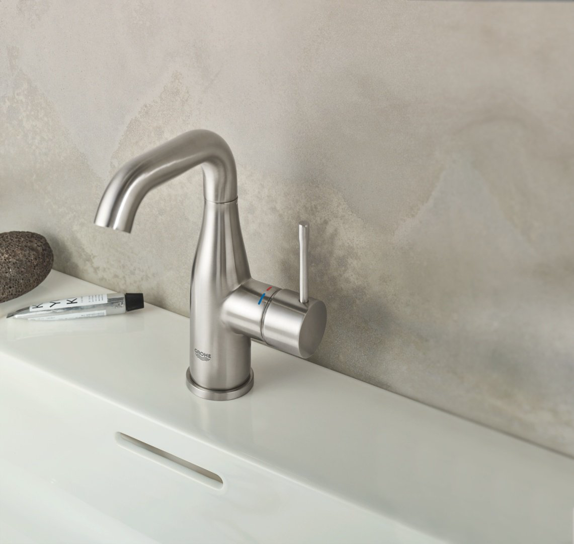 Смеситель для раковины (умывальника) Grohe Essence, комплект купить,NaN