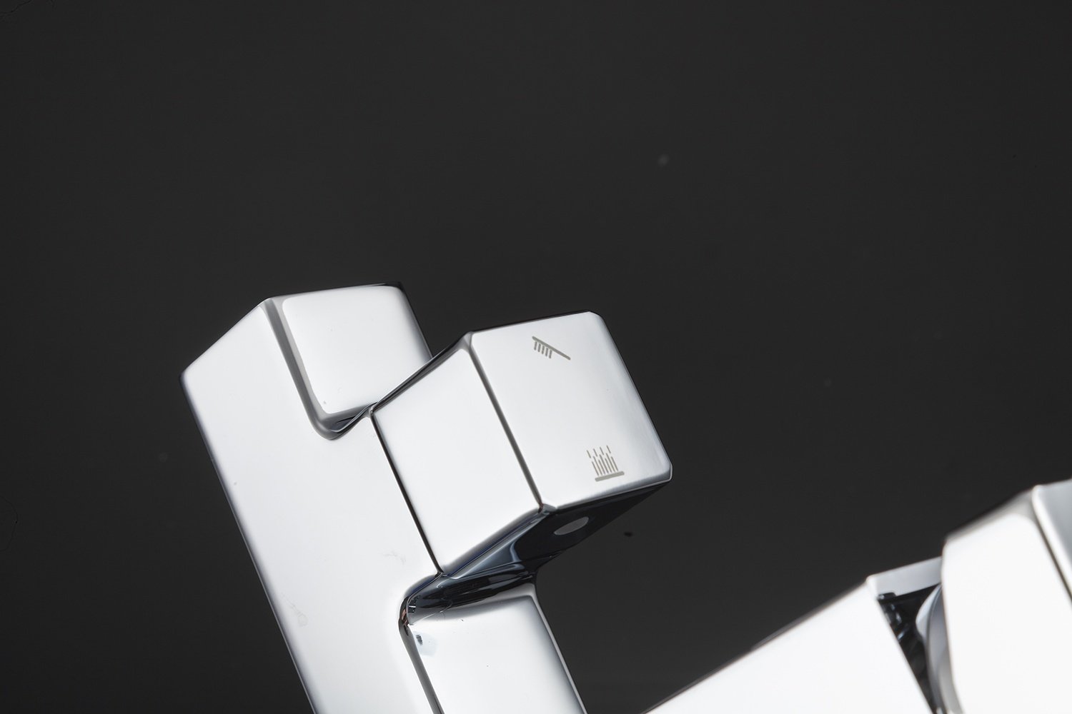 Gappo душевая стойка G2418 купить,function inputValueFn(){if((0,signal2.mK)(node),node.value===REQUIRED_UNSET_VALUE)throw new root_effect_scheduler.buA(-950,null);return node.value}