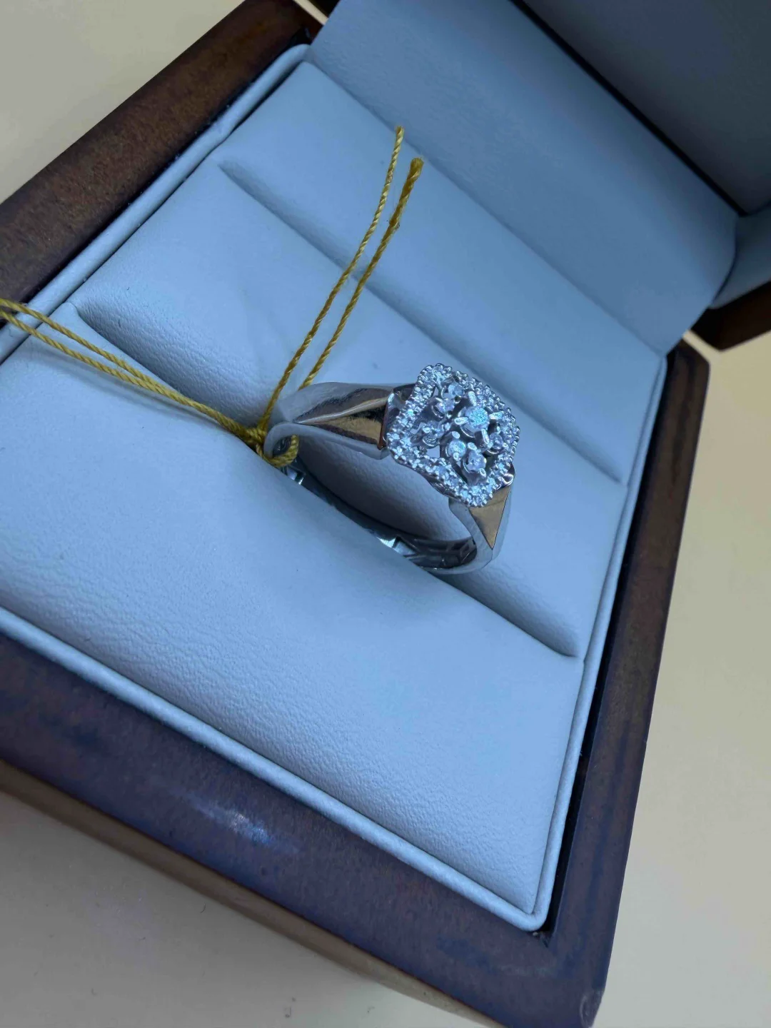 Кольцо Luxrai бриллиант, белое золото 585 купить,NaN