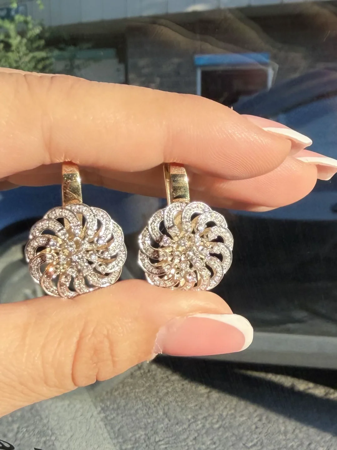 Серьги Luxrai V1130 золото, бриллиант 5.41г купить,NaN
