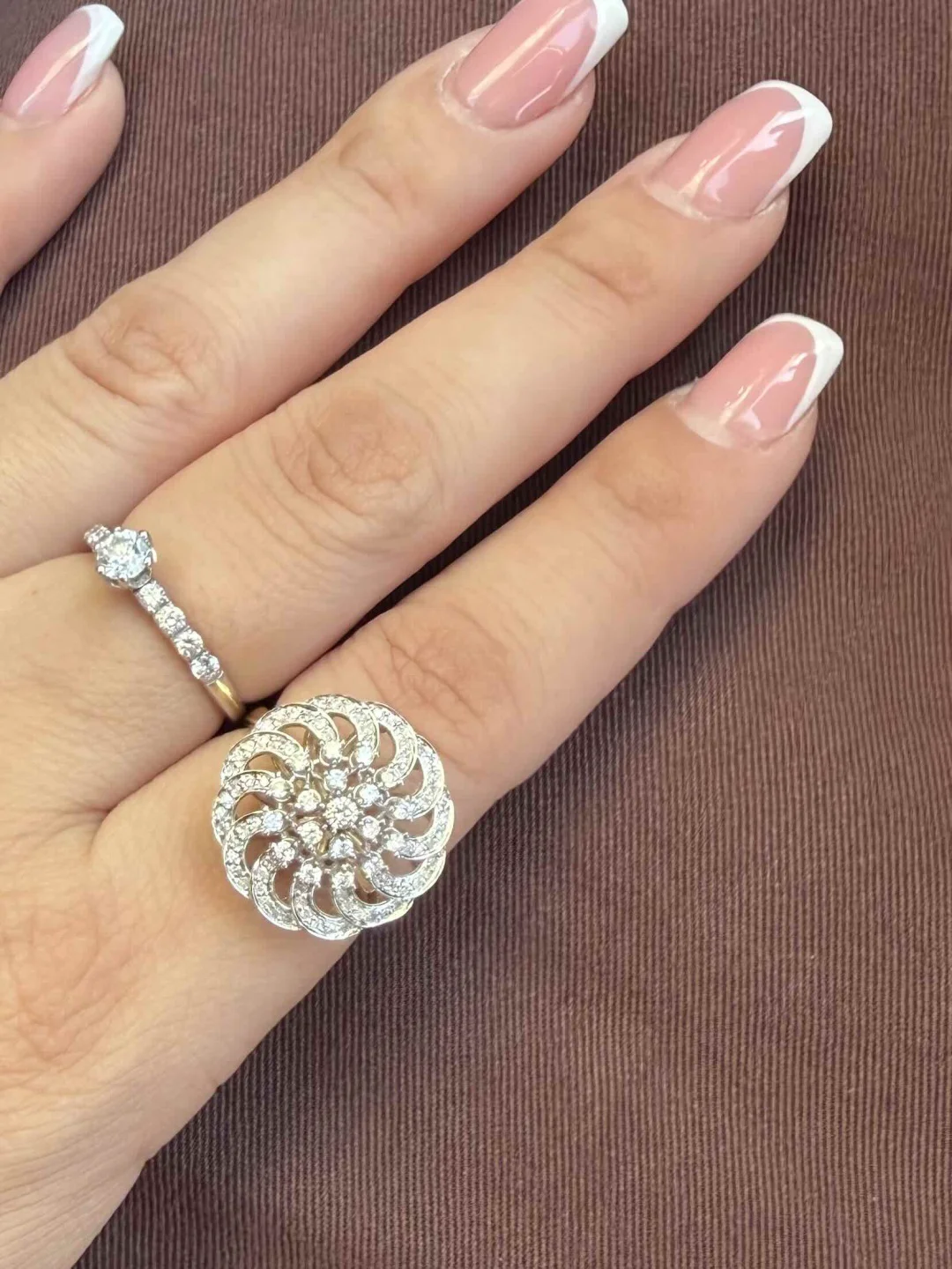 Кольцо Luxrai V1130 золото, бриллиант  3.65г купить,NaN