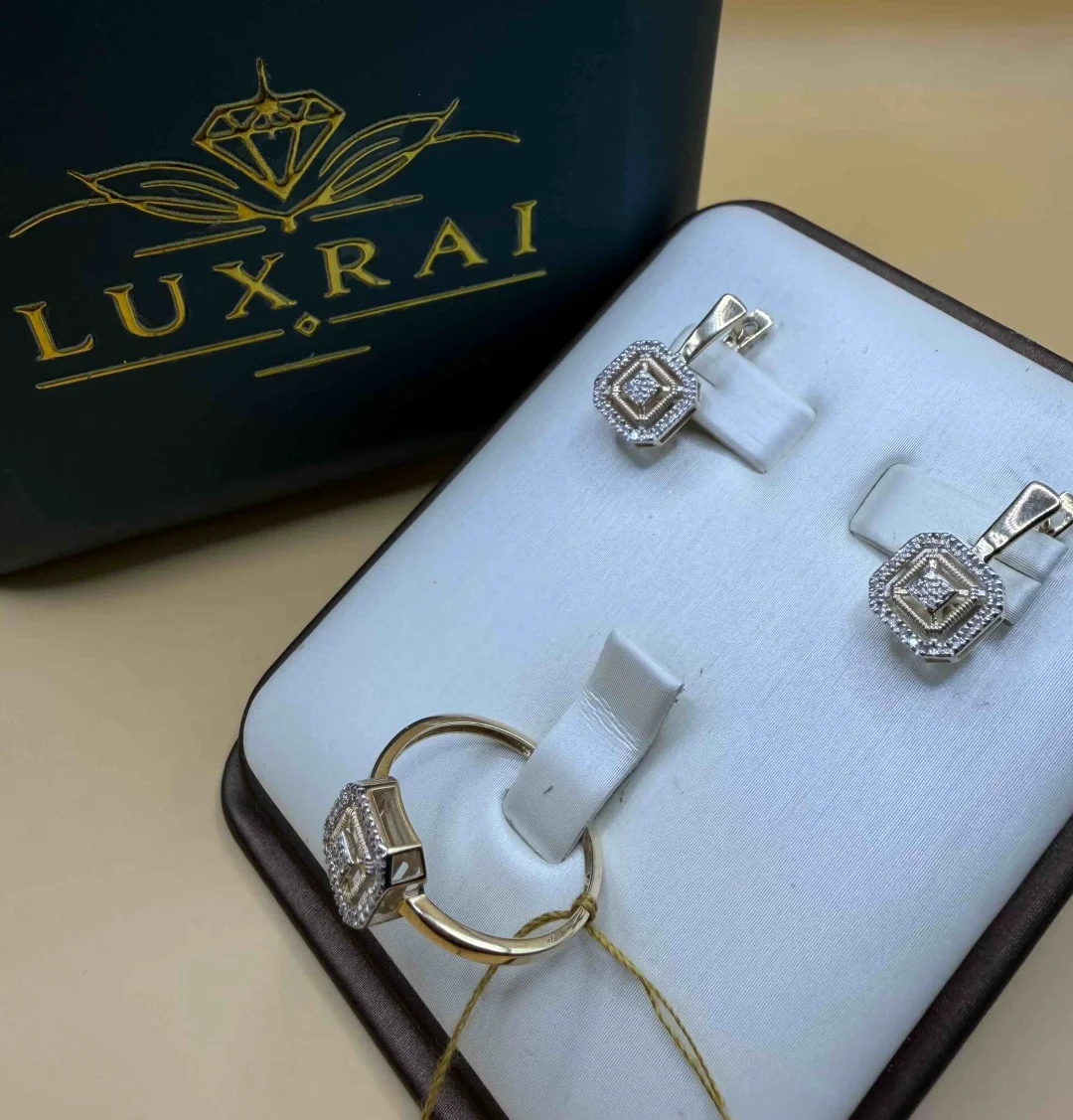 Комплект Luxrai бриллиант, желтое золото 585 купить,NaN