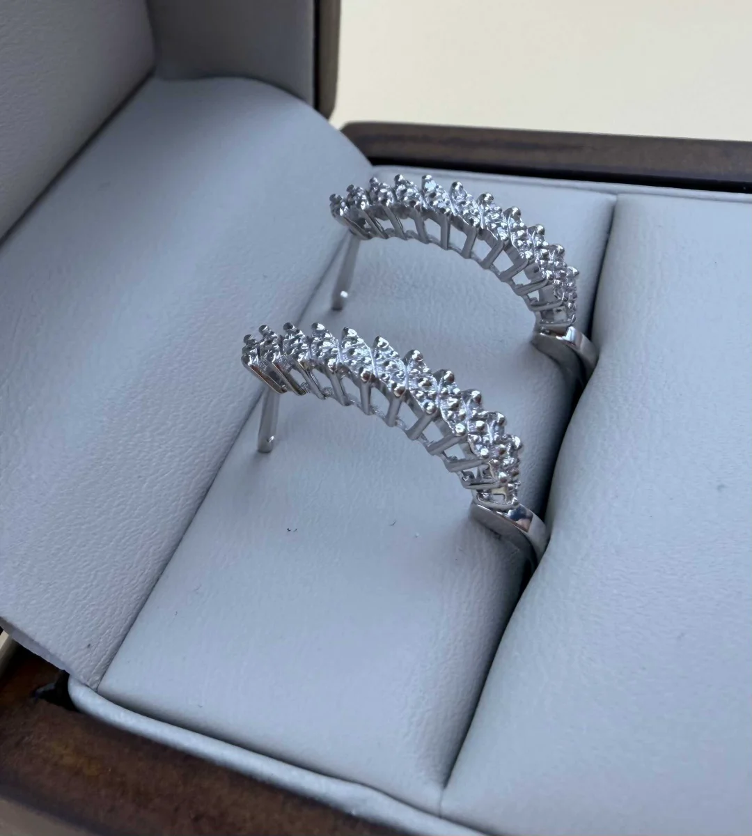 Комплект Luxrai бриллиант, белое золото 585 купить,NaN