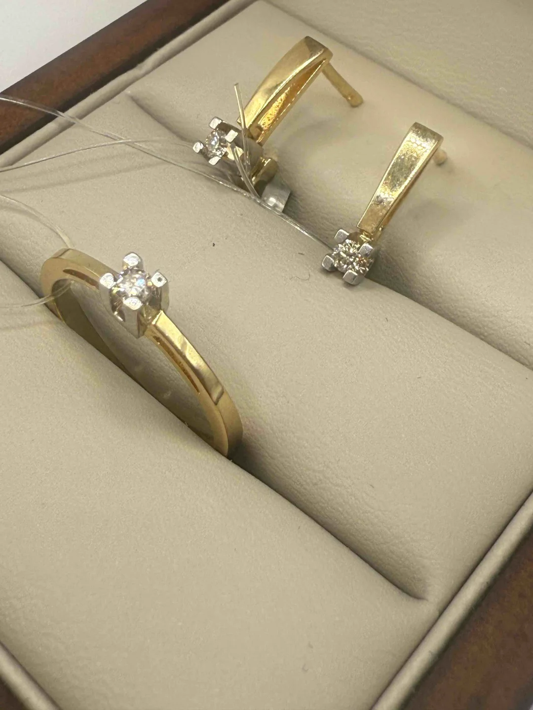 Комплект Luxrai бриллиант, желтое золото 585 купить,NaN