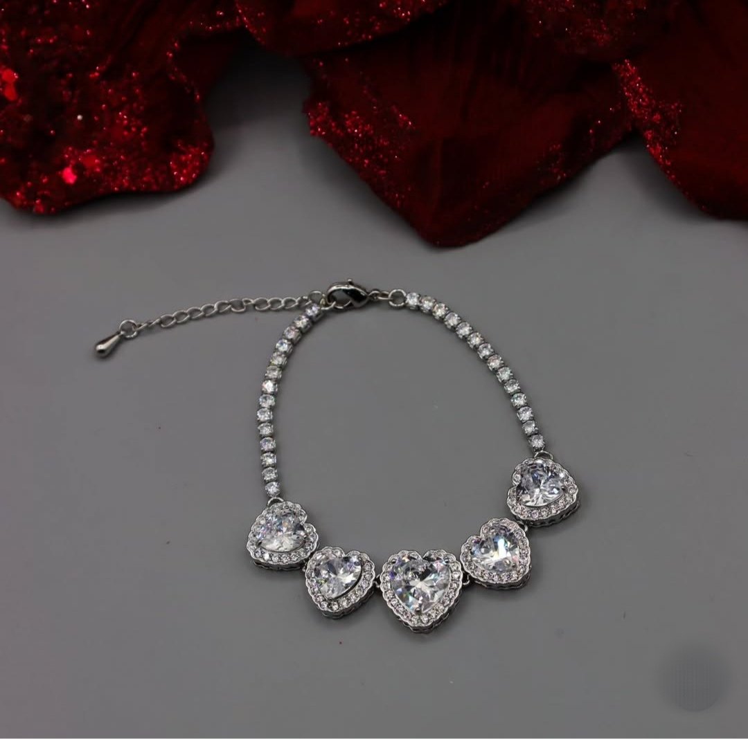 Комплект LARA jewelry медицинская сталь, кристаллы Swarovski купить,NaN