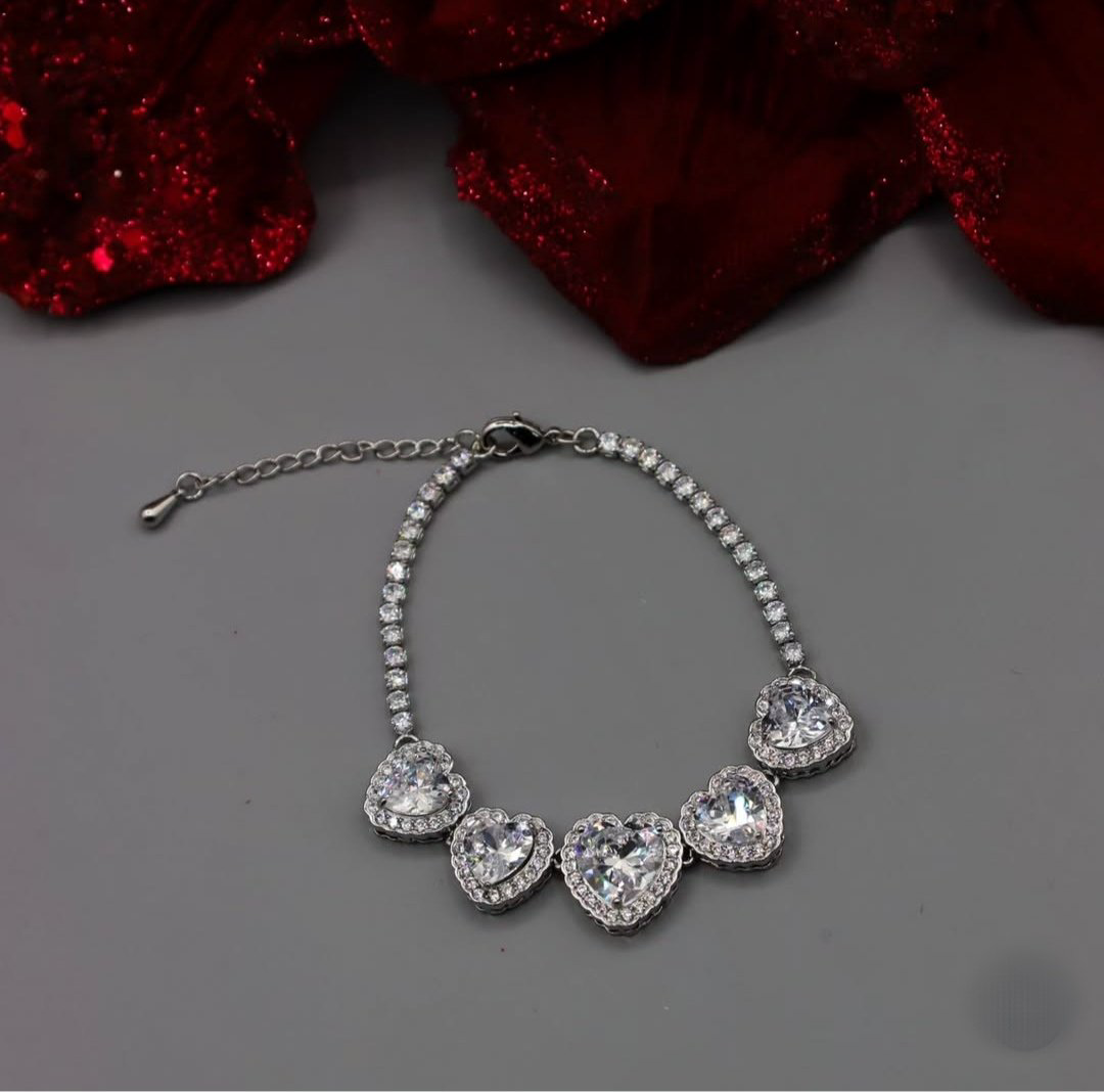 Комплект LARA jewelry медицинская сталь, кристаллы Swarovski купить,NaN
