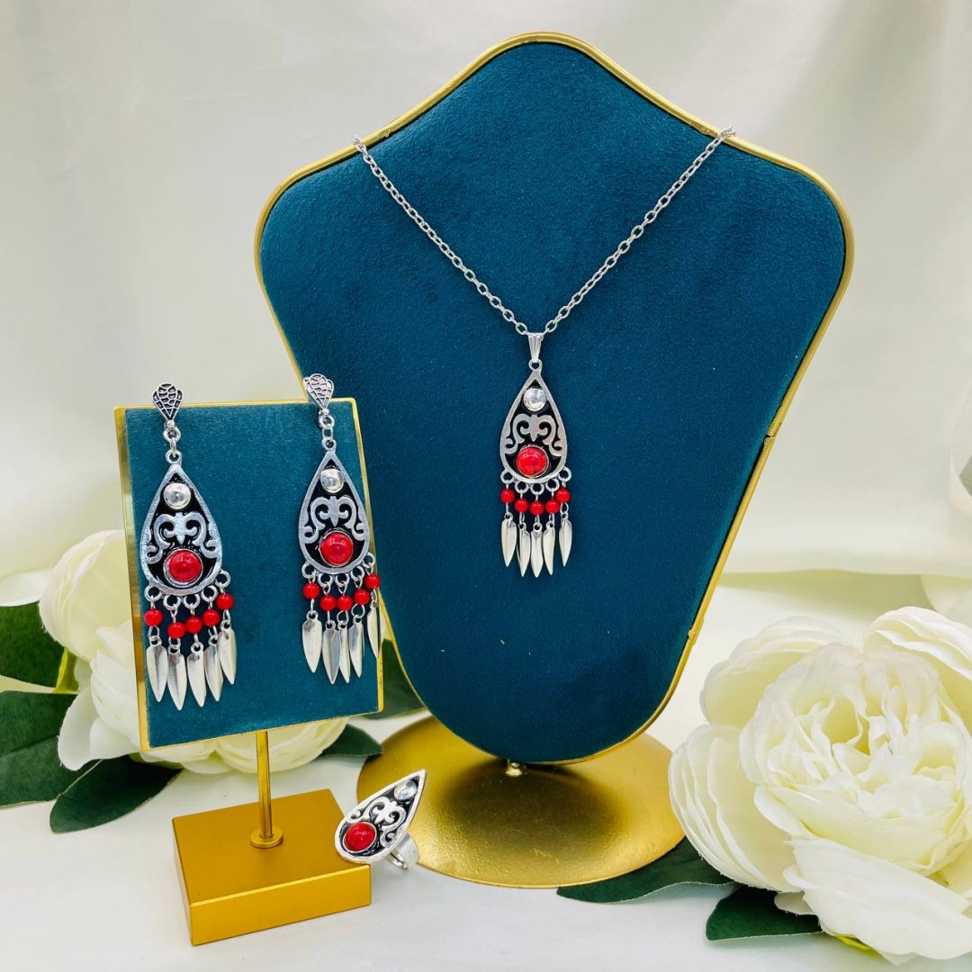 Комплект LARA jewelry бижутерный сплав, пластик купить,NaN