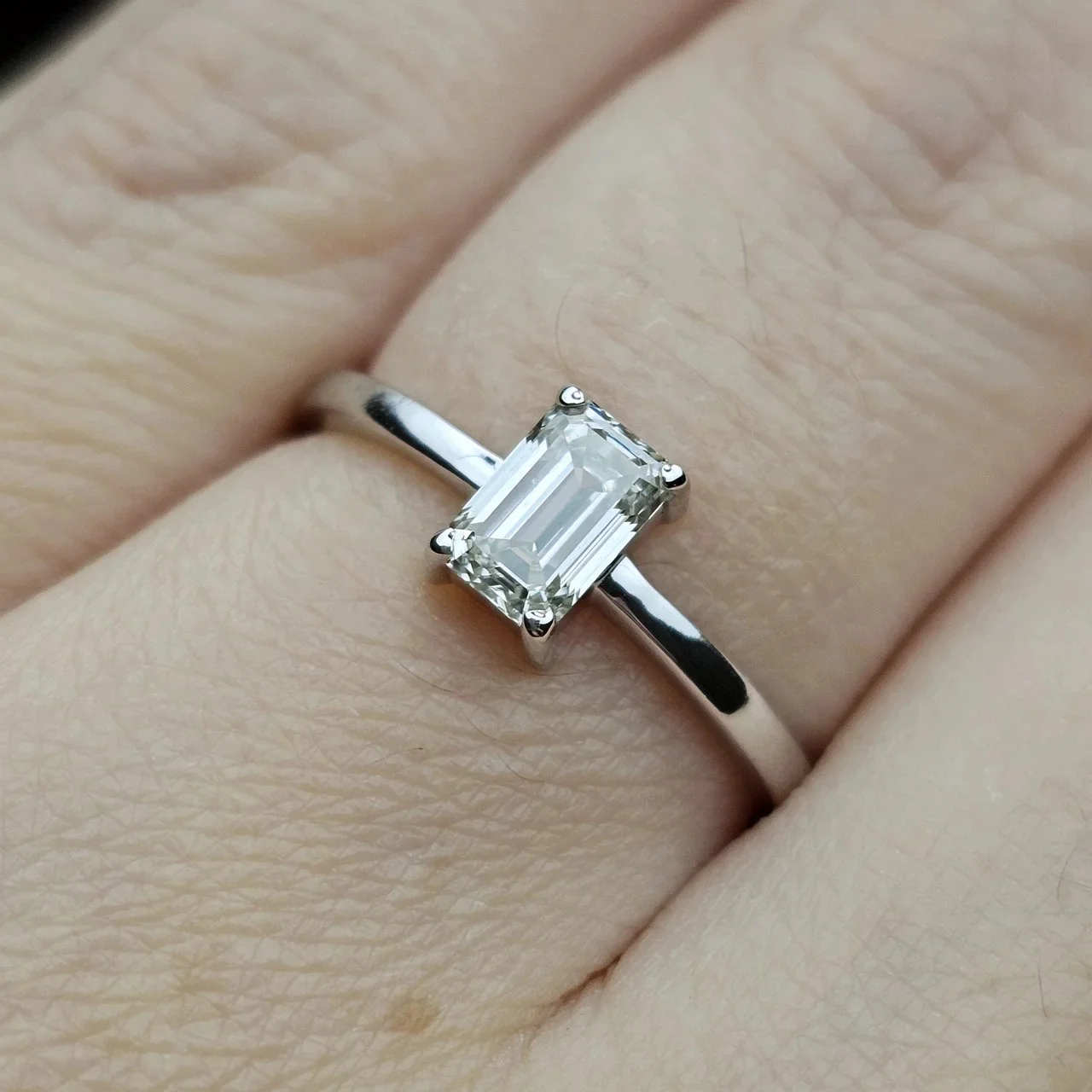 Кольцо Deimantas 113817969 17р 0,70ct. купить,NaN