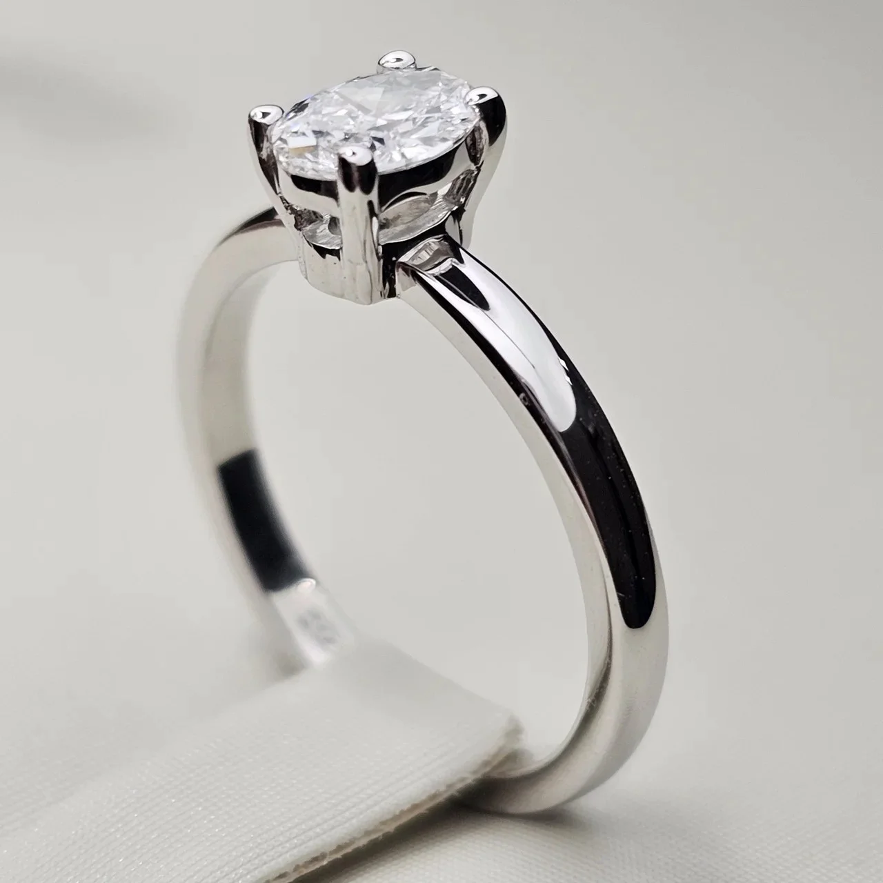 Кольцо Deimantas 113811229 16,5р 0,51ct. купить,NaN