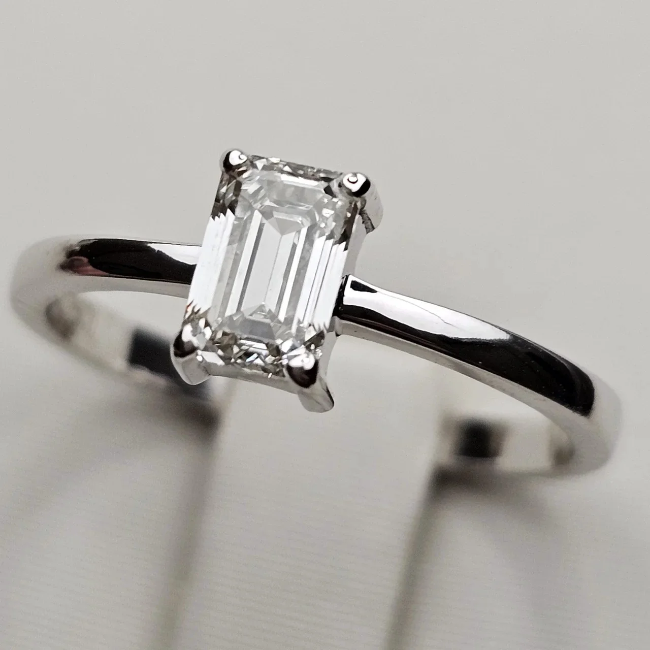 Кольцо Deimantas 113817969 17р 0,70ct. купить,NaN