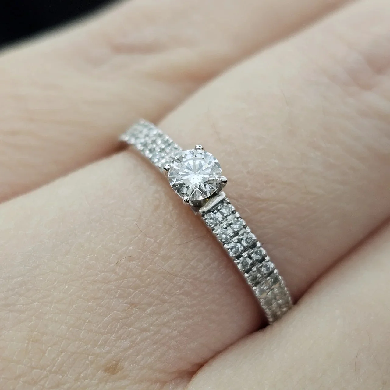 Кольцо Deimantas 113811244 17,5р 0,20ct. купить,NaN