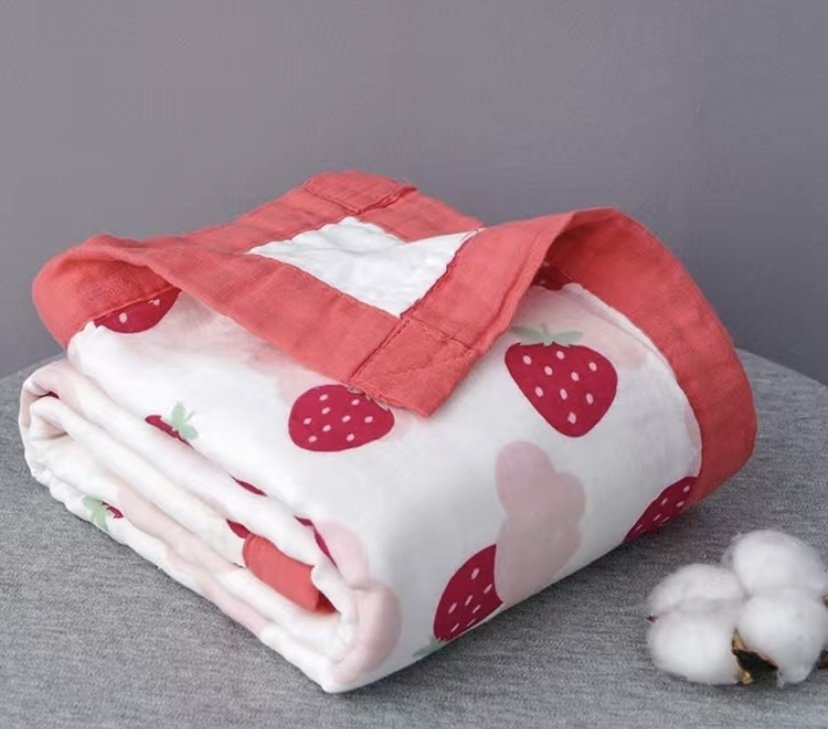 Детский плед Клубника 110х110 см, муслин, красный