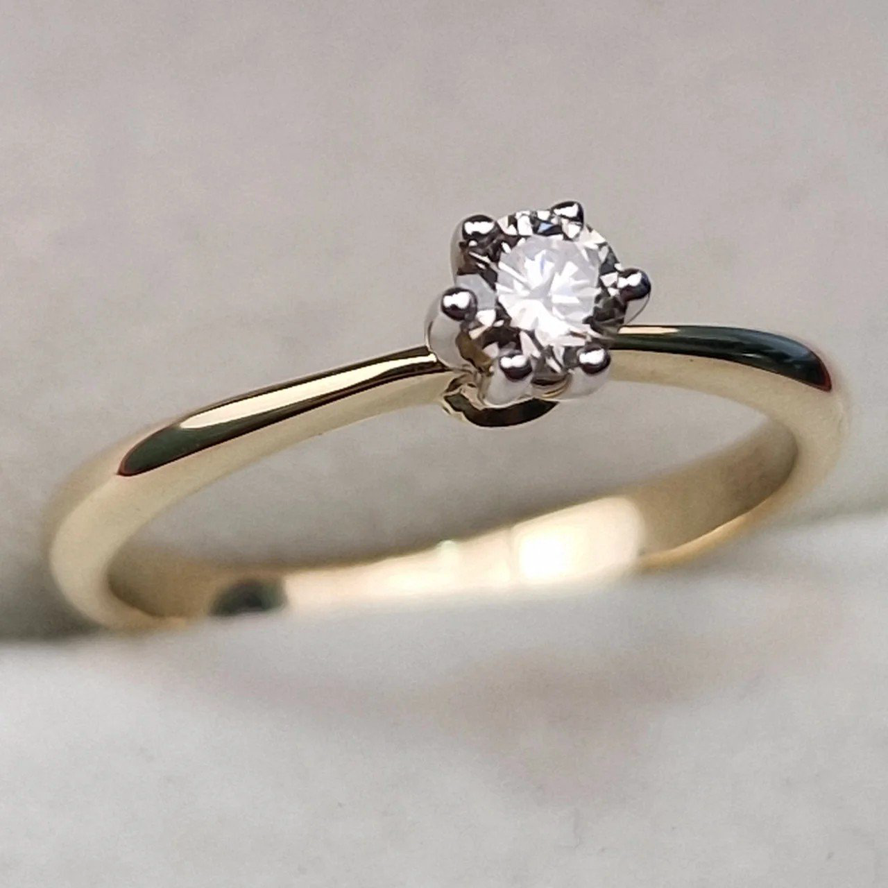 Кольцо Deimantas 106481117 16,5р 1,96гр 0,17ct. купить,NaN