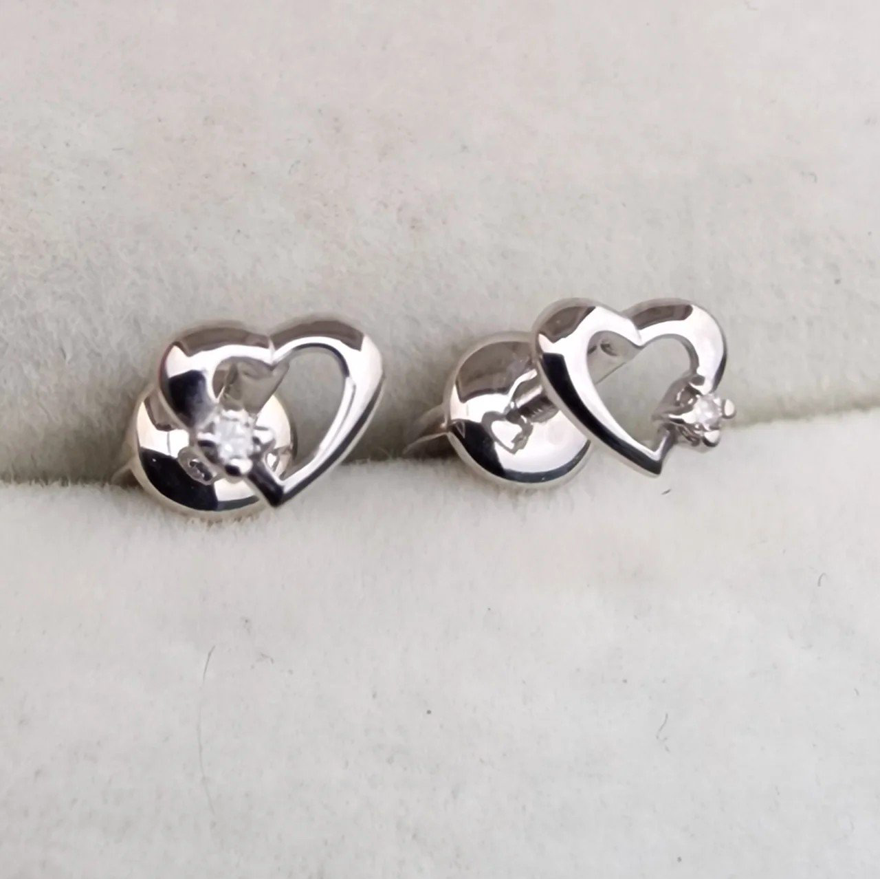Серьги Deimantas 106481273 0,81гр 0,025ct. купить,NaN