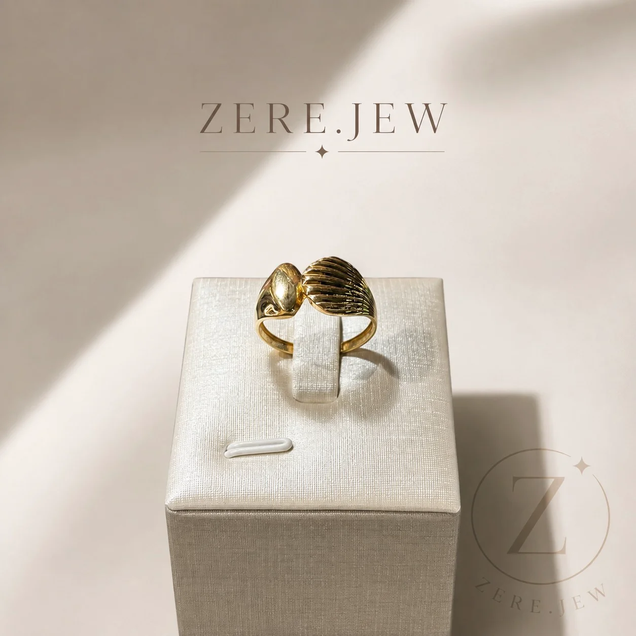 Кольцо Zere ZR280811 1.44гр 19р купить,118800