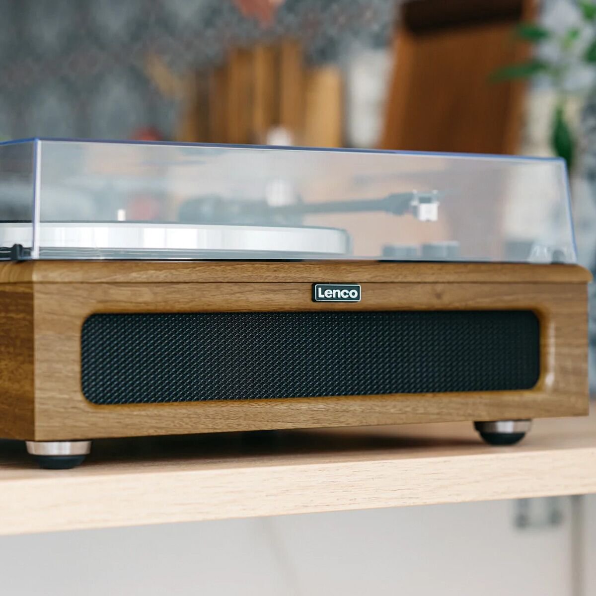 Виниловый проигрыватель Lenco LS-410 WALNUT с 4 встроенными динамиками купить,NaN
