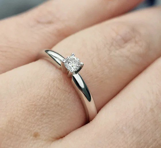 Комплект Deimantas 106445068 16р 0,15ct 0,287ct. купить,NaN