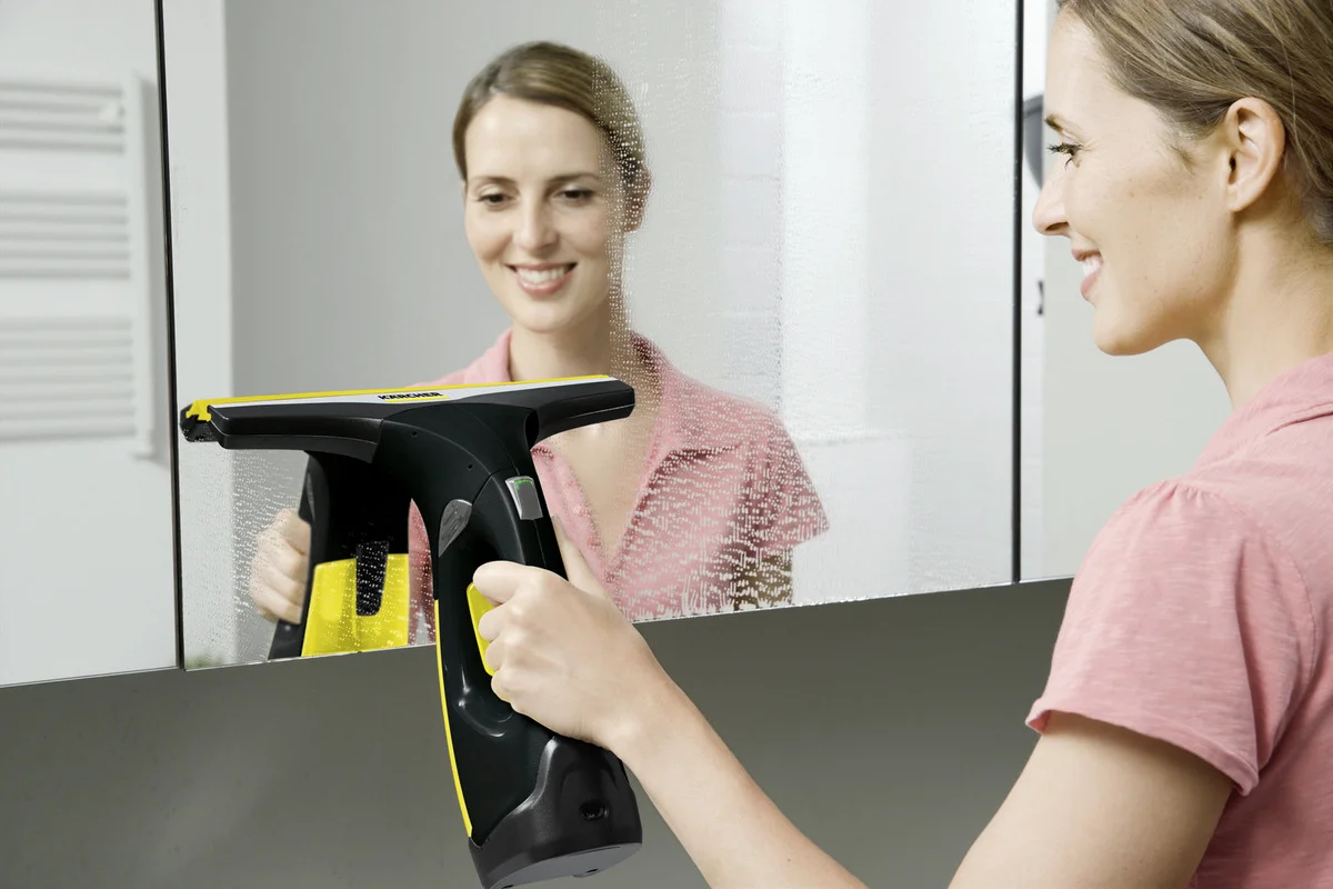 Стеклоочиститель Karcher WV 2 Premium 10 Years Edition 1.633-425.0 - ForteMarket Стеклоочиститель Karcher WV 2 Premium 10 Years Edition 1.633-425.0 купить,0