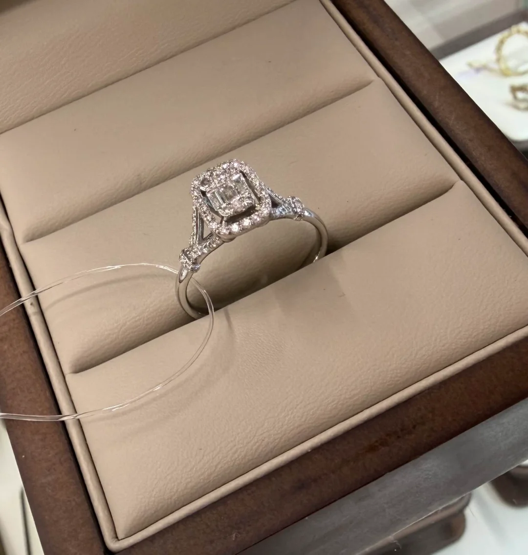 Кольцо Luxrai бриллиант, белое золото 585 купить,NaN