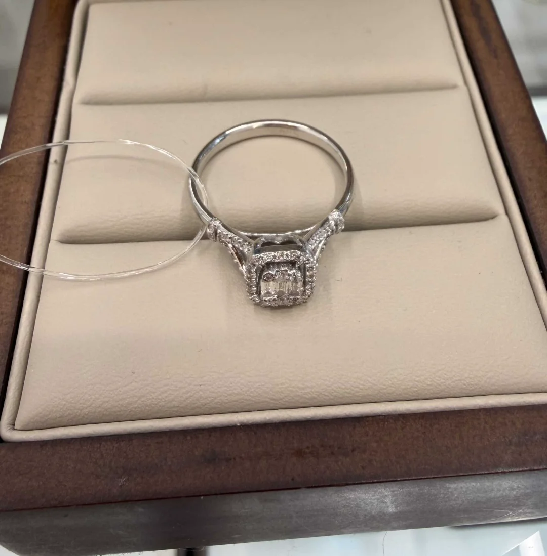 Кольцо Luxrai бриллиант, белое золото 585 купить,NaN
