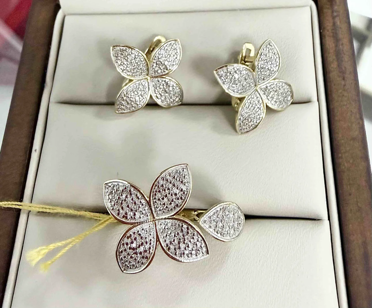 Комплект Luxrai бриллиант желтое золото 585 купить,NaN