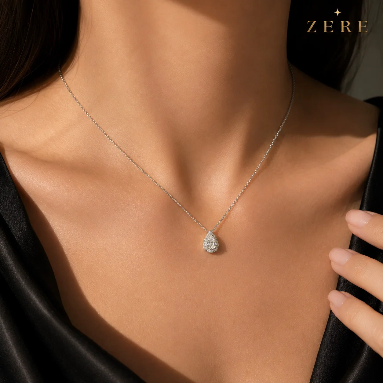 Колье ZERE серебро 925 с муассанитом 3,2гр - ForteMarket Колье ZERE серебро 925 с муассанитом 3,2гр купить,39000