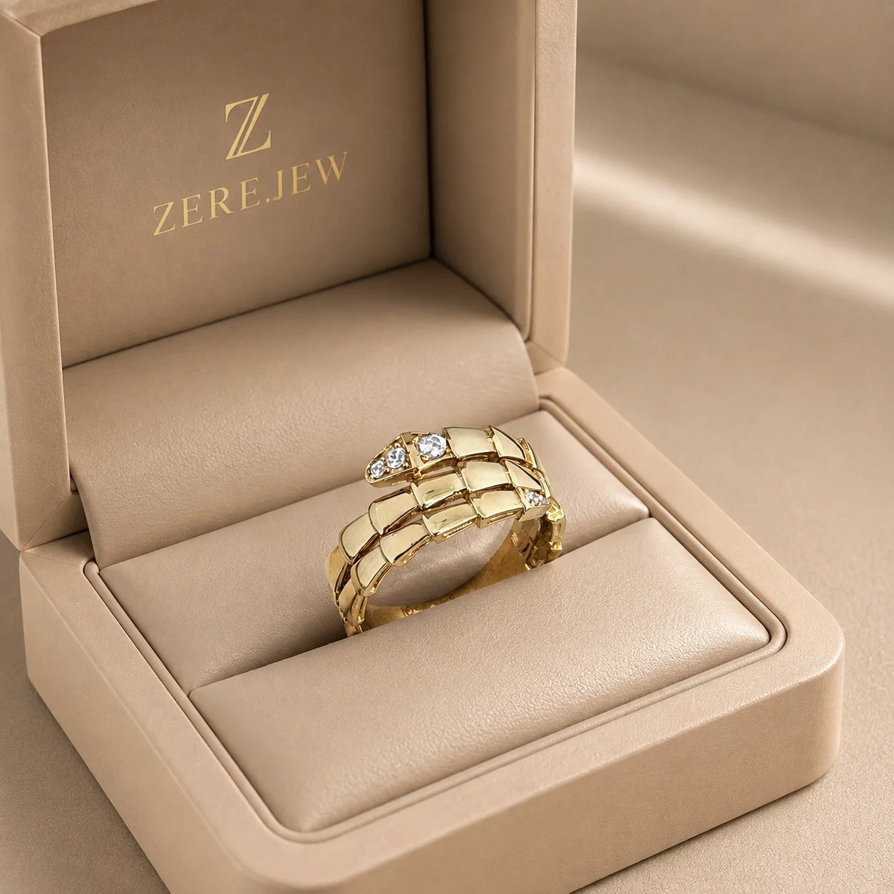Кольцо ZERE золото 585 , фианит 3,23гр 18,0р купить,266475