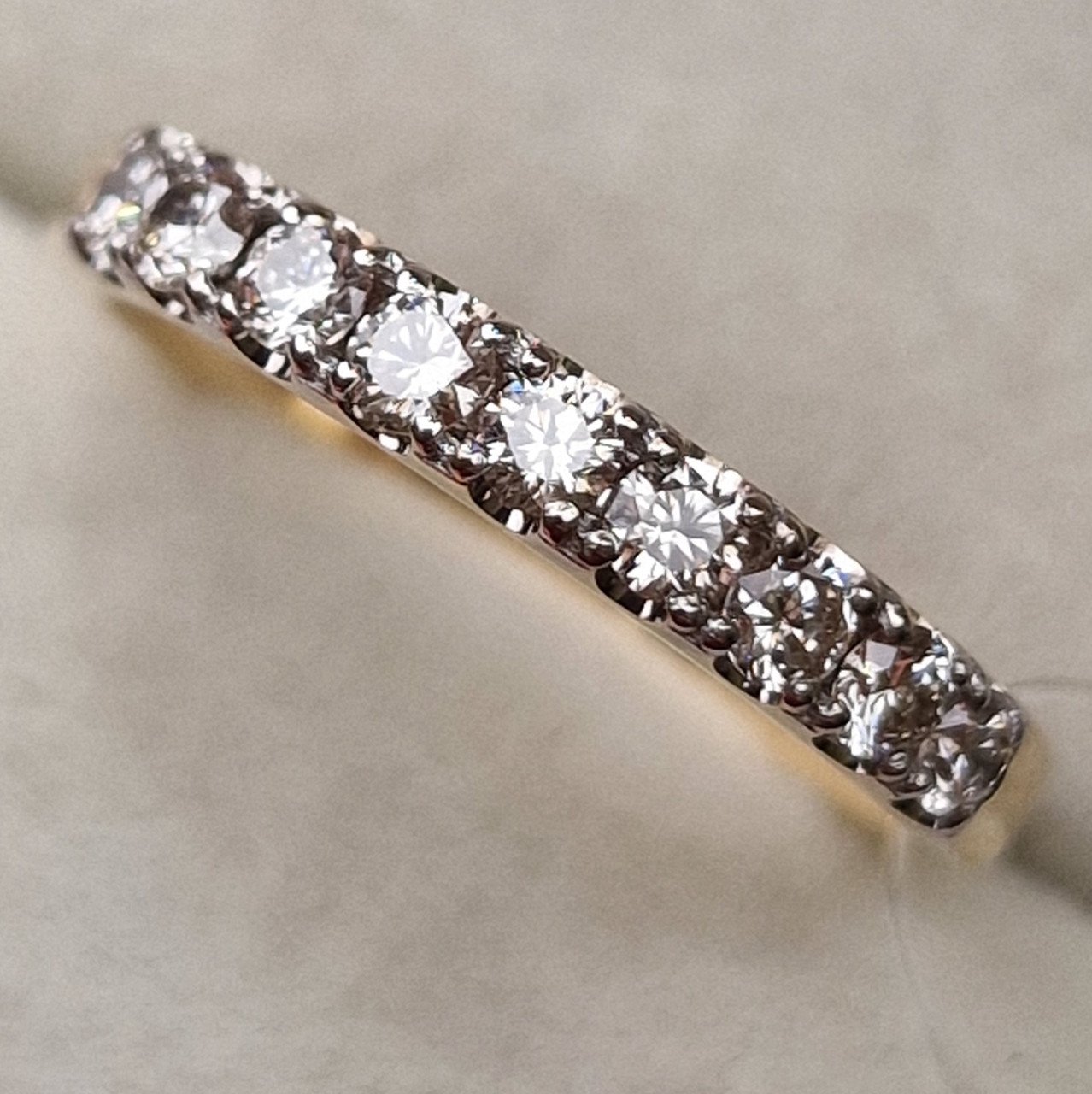 Кольцо Deimantas 98585633 17,5р 3,33гр 0,52ct. купить,NaN