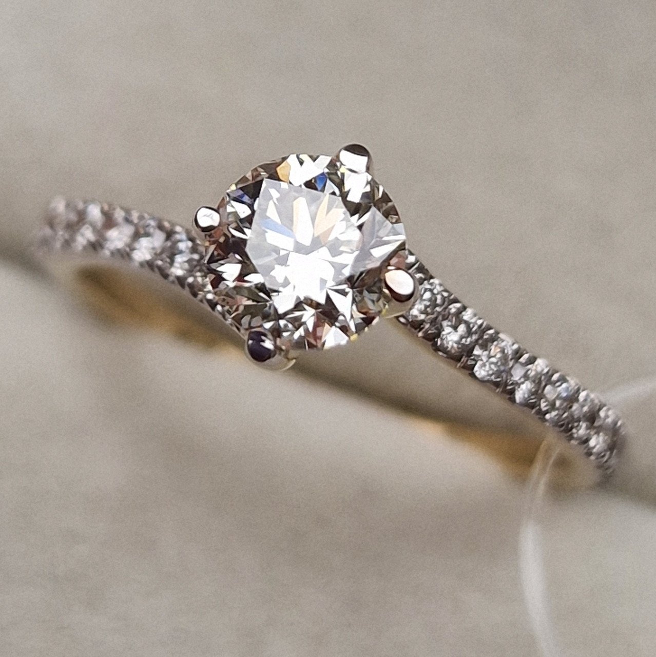 Кольцо Deimantas 95888734 16,5р 1,93гр 1,04ct. купить,NaN