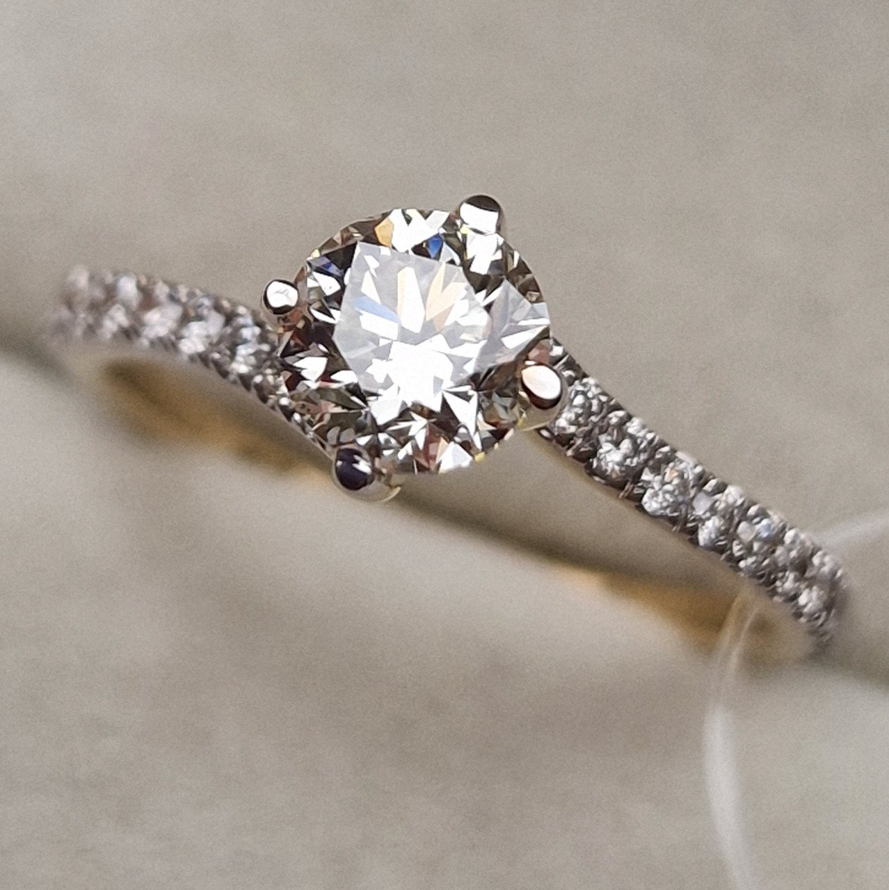 Кольцо Deimantas 95888734 16,5р 1,93гр 1,04ct. купить,NaN