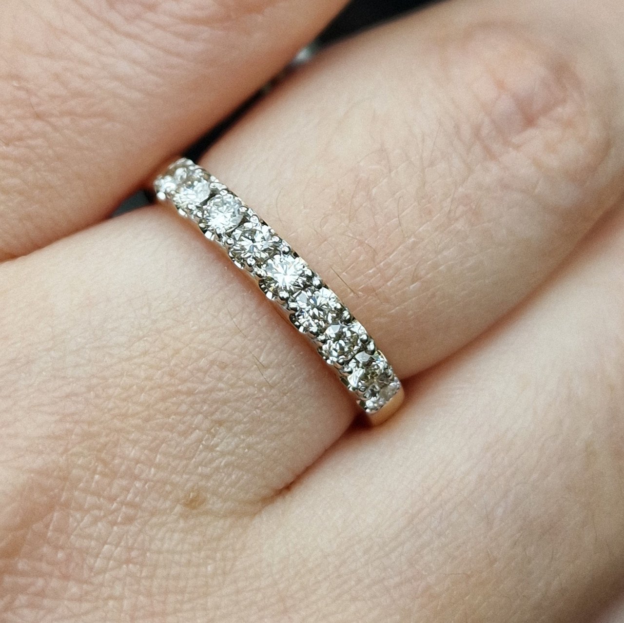 Кольцо Deimantas 98585633 17,5р 3,33гр 0,52ct. купить,NaN