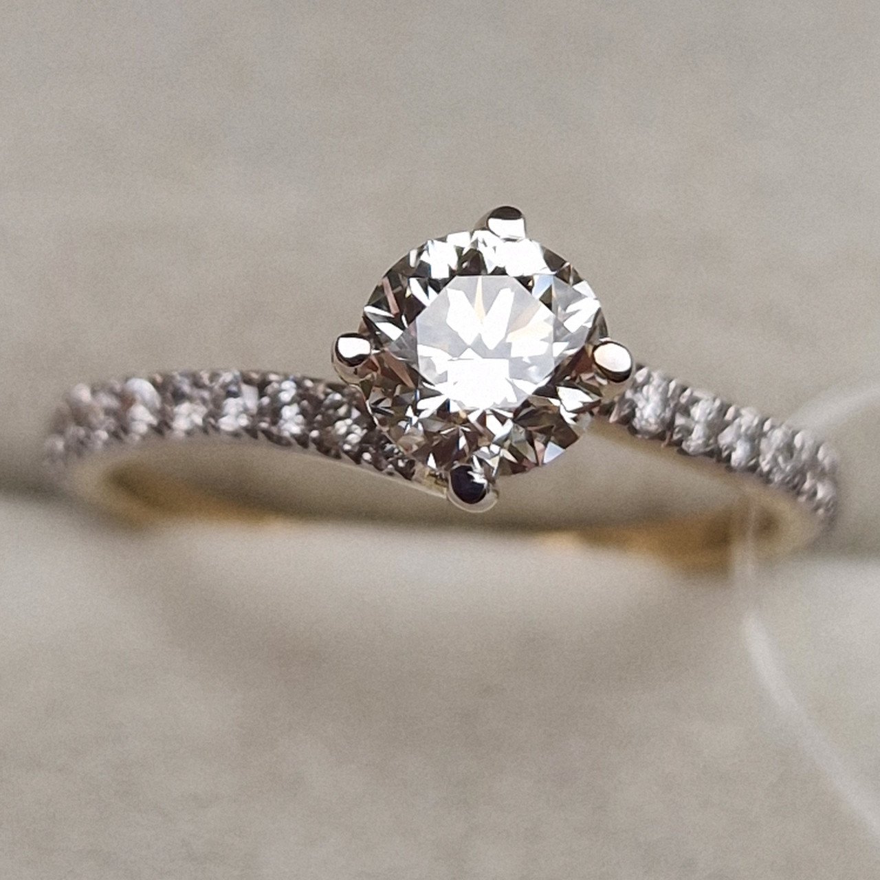 Кольцо Deimantas 95888734 16,5р 1,93гр 1,04ct. купить,NaN