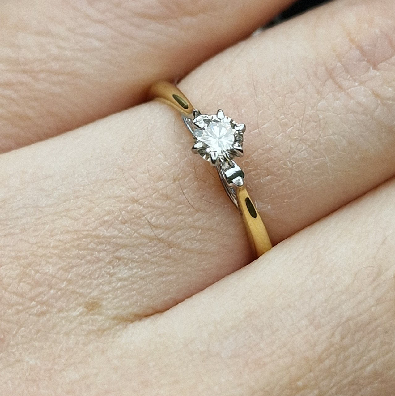 Кольцо Deimantas 98583820 17р 1,17гр 0,26ct. купить,NaN
