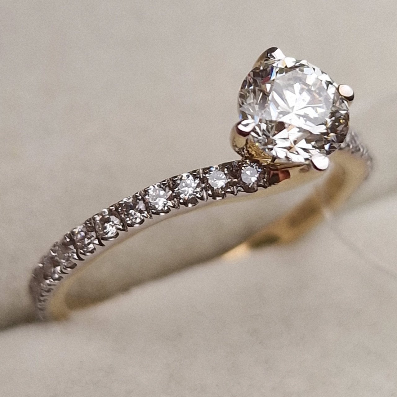 Кольцо Deimantas 95888734 16,5р 1,93гр 1,04ct. купить,NaN