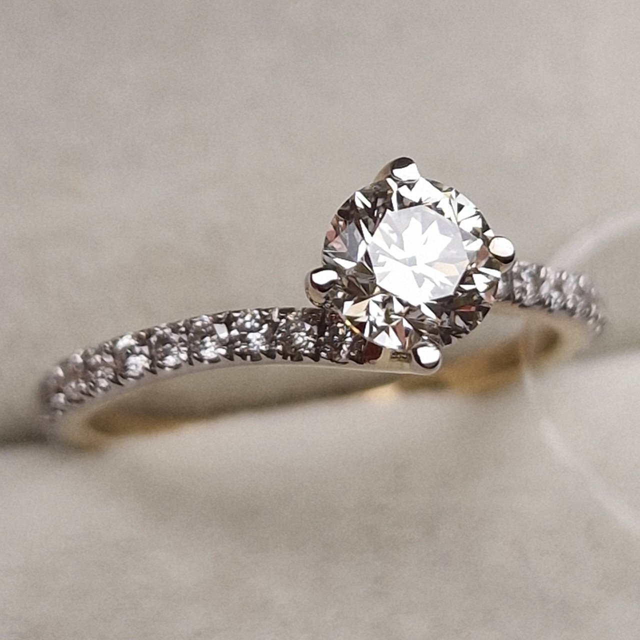 Кольцо Deimantas 95888734 16,5р 1,93гр 1,04ct. купить,NaN
