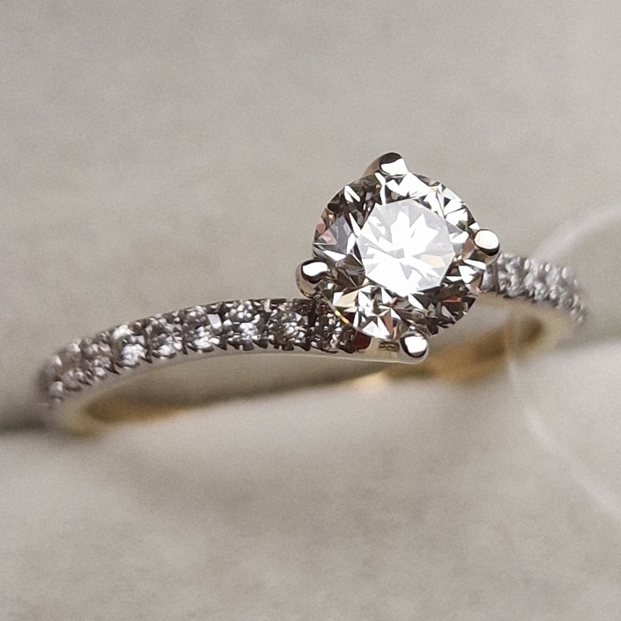 Кольцо Deimantas 95888734 16,5р 1,93гр 1,04ct. купить,NaN
