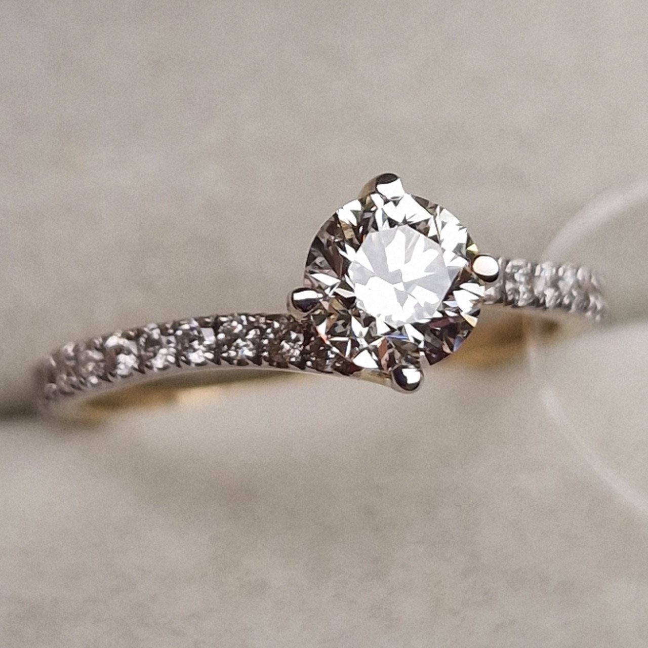Кольцо Deimantas 95888734 16,5р 1,93гр 1,04ct. купить,NaN