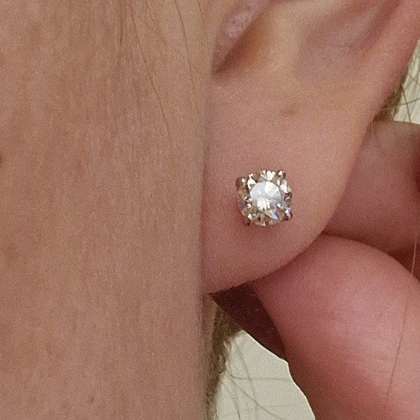 Серьги Deimantas 98702319 1,49гр 1,02ct. купить,NaN