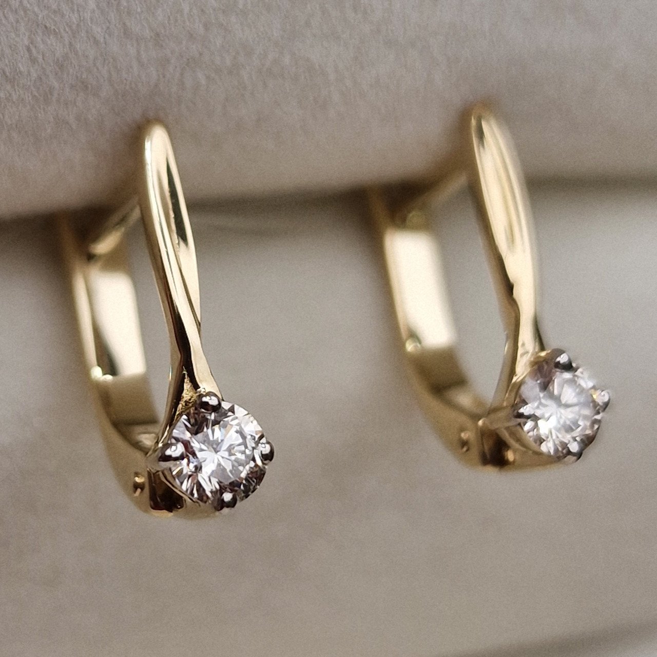 Серьги Deimantas 98702314 2,33гр 0,32ct. купить,NaN
