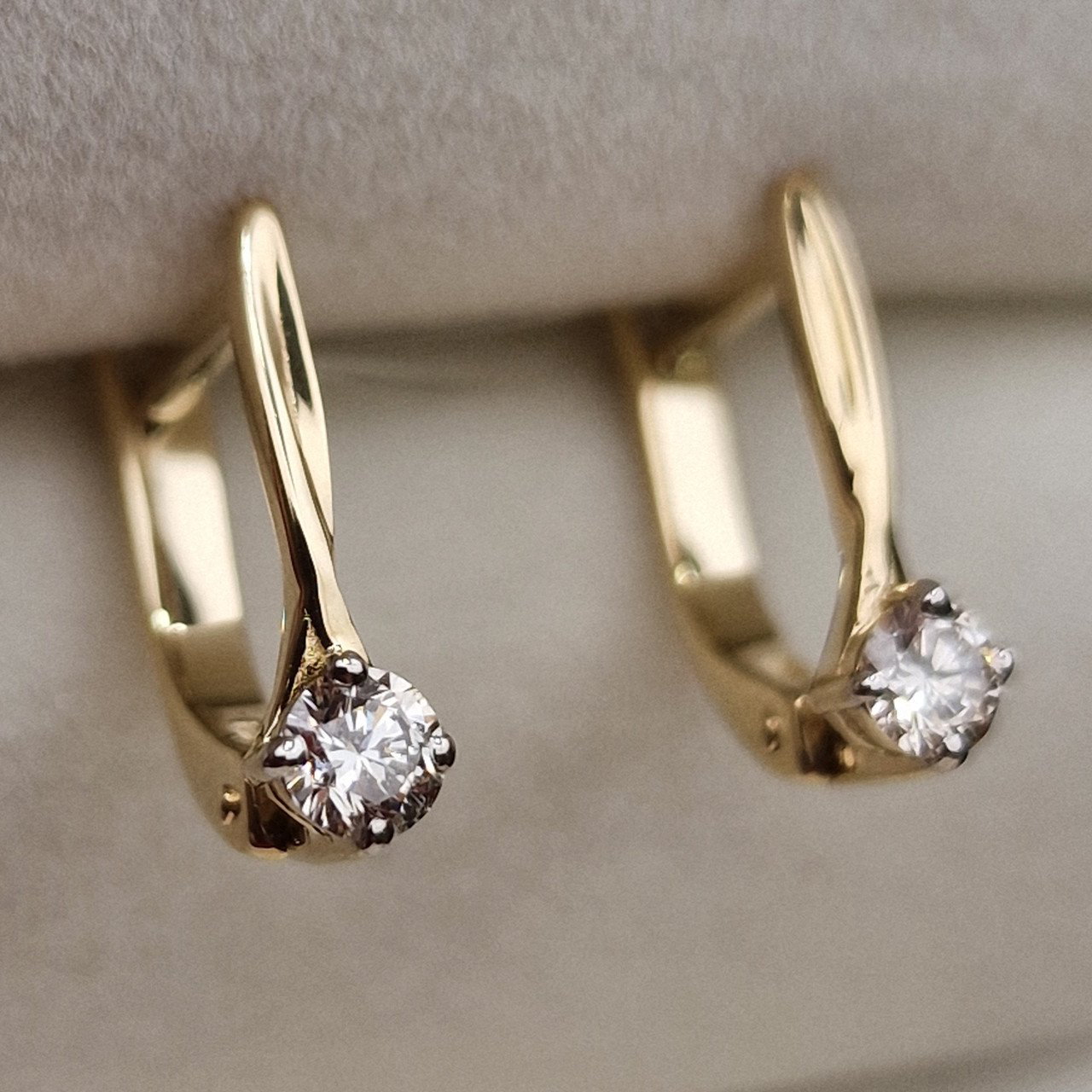 Серьги Deimantas 98702314 2,33гр 0,32ct. купить,NaN