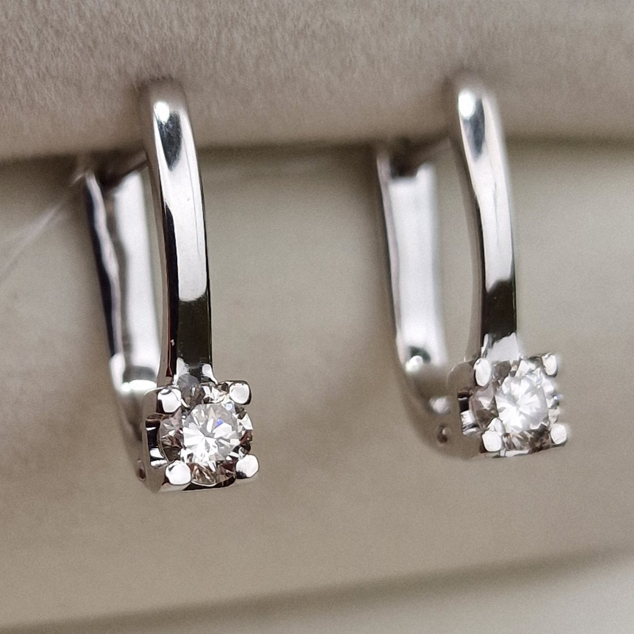 Серьги Deimantas 98702311 2,68гр 0,34ct. купить,NaN