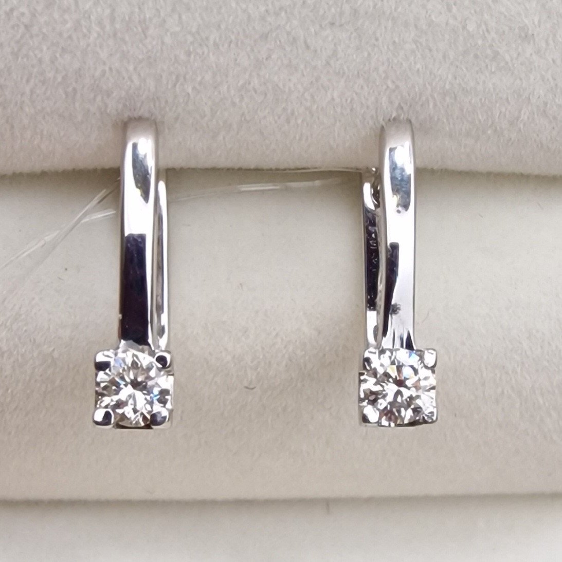 Серьги Deimantas 98702311 2,68гр 0,34ct. купить,NaN