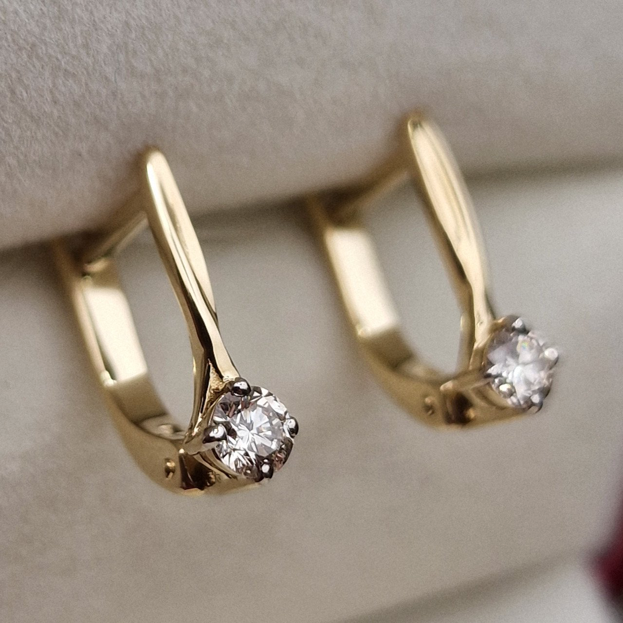 Серьги Deimantas 98702314 2,33гр 0,32ct. купить,NaN
